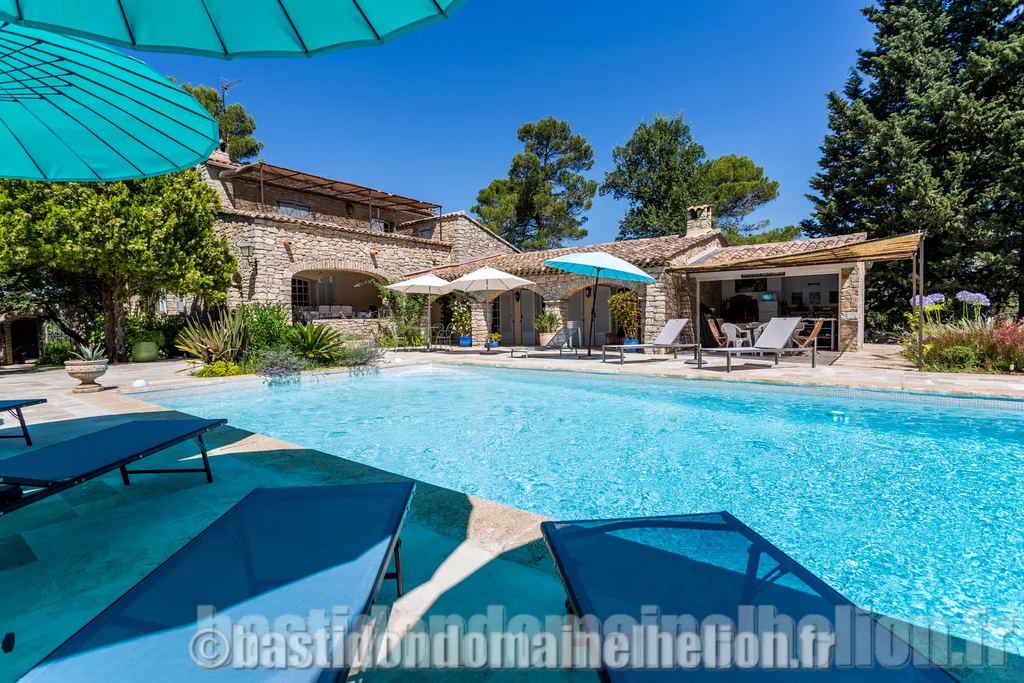 Domaine lhlion 300dpi 10 redimensionner